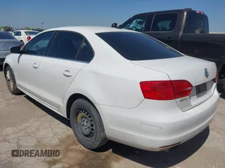 2011 Volkswagen Jetta SEL z VIN 3VWLX7AJ2BM006596, wystawiony jako IAAI lot #42088813 z przebiegiem 192 884 mil mil oraz . Historia ofert i sprzedaży dostępna na DreamBid. Obrazek 3.