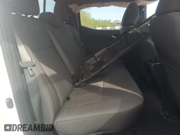 2017 Toyota Tacoma SR5 z VIN 3TMCZ5AN5HM108620, wystawiony jako Copart lot #55204105 z przebiegiem 58 340 mil mil oraz Szkoda całkowita • Salvage title. Historia ofert i sprzedaży dostępna na DreamBid. Obrazek 10.