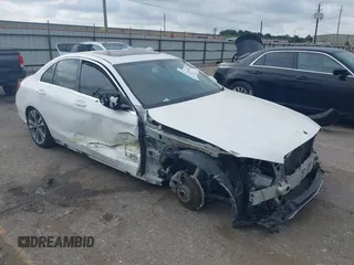 2018 Mercedes-Benz C 300 с VIN 55SWF4JB8JU276962, выставлен на аукционе IAAI как лот 42421508 с пробегом 136 248 миль миль и . История ставок и продаж доступна на DreamBid. Изображение 1.