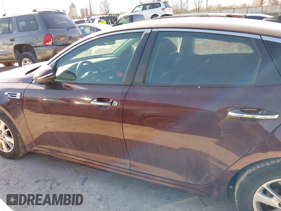 2018 Kia Optima LX with VIN 5XXGT4L32JG228231, listed as a IAAI auction lot 41754709 with 96,593 mi miles. Bid and sale history available at carsss.com. Image 14.