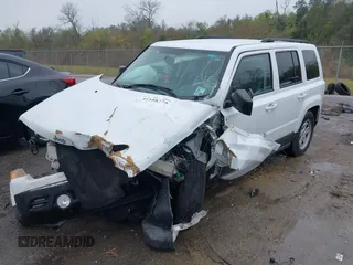 2016 Jeep Patriot Sport with VIN 1C4NJPBA6GD687537, listed as a IAAI auction lot 41188775 with 121,404 mi miles. Bid and sale history available at carsss.com. Image 2.
