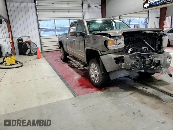 2015 GMC Sierra 2500HD Denali with VIN 1GT120EG6FF619065, listed as a Copart auction lot 83321254 with 120,628 mi miles and Salvage title. Bid and sale history available at DreamBid. Image 10.