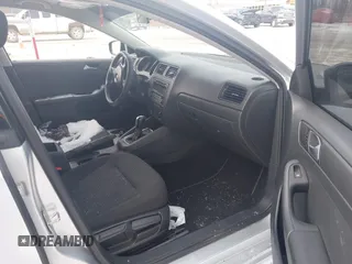 2015 Volkswagen Jetta S с VIN 3VW2K7AJ0FM355000, выставлен на аукционе IAAI как лот 41504511 с пробегом Не указан миль и . История ставок и продаж доступна на DreamBid. Изображение 5.