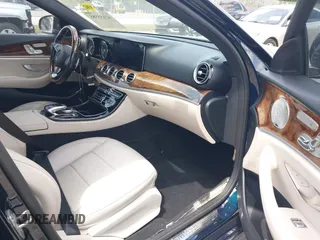 2017 Mercedes-Benz E 300 Luxury with VIN WDDZF4JB8HA207132, listed as a IAAI auction lot 42155585 with Not Provided miles and . Bid and sale history available at carsss.com. Image 5.