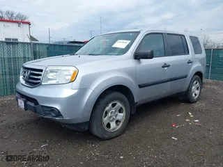 2013 Honda Pilot LX with VIN 5FNYF4H21DB076834, listed as a IAAI auction lot 41879938 with 174,219 mi miles. Bid and sale history available at carsss.com. Image 2.