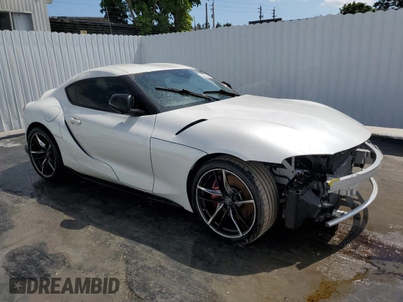 2021 Toyota Supra 3.0 with VIN WZ1DB0C05MW041106, listed as a Copart auction lot 48936695 with Not provided miles and Clean title. Bid and sale history available at DreamBid. Image 4.