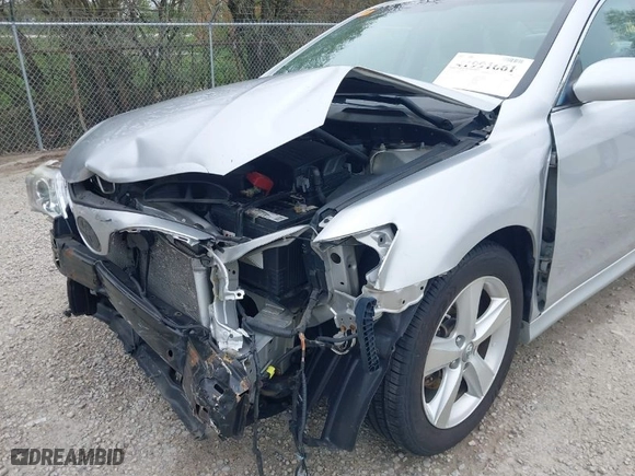 2011 Toyota Camry LE with VIN 4T1BF3EKXBU126957, listed as a IAAI auction lot 41991661 with 153,184 mi miles. Bid and sale history available at carsss.com. Image 19.