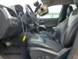 2018 Jeep Cherokee Latitude Plus с VIN 1C4PJMLX1JD576315, выставлен на аукционе Copart как лот 63423085 с пробегом 170 477 миль миль и Чистый • Clean title. История ставок и продаж доступна на DreamBid. Изображение 7.