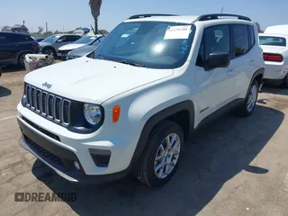 2022 Jeep Renegade Latitude with VIN ZACNJDB14NPN69500, listed as a IAAI auction lot 42478288 with 30,747 mi miles and . Bid and sale history available at DreamBid. Image 2.