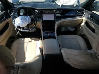 2023 Jeep Grand Cherokee 30th Anniversary with VIN 1C4RJYB68P8849275, listed as a Copart auction lot 51917045 with 29,314 mi miles and Salvage title. Bid and sale history available at DreamBid. Image 8.