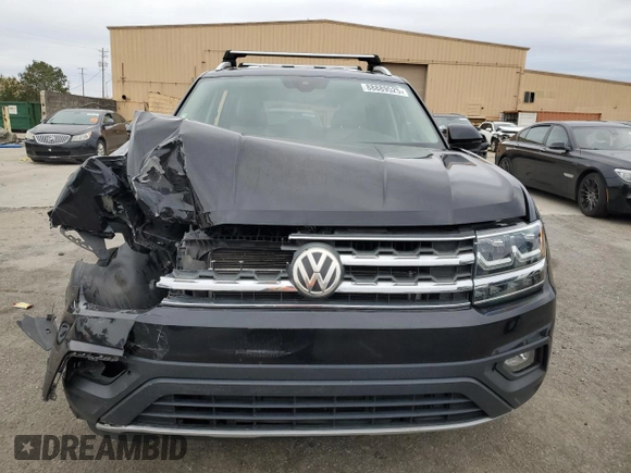 2018 Volkswagen Atlas SE with VIN 1V2DP2CA6JC593164, listed as a Copart auction lot 88889525 with 124,184 mi miles and Salvage title. Bid and sale history available at DreamBid. Image 5.