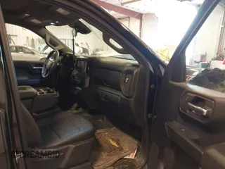 2022 Chevrolet Silverado 1500 Work Truck with VIN 1GCRDAED5NZ551783, listed as a IAAI auction lot 41979734 with 30,843 mi miles and . Bid and sale history available at DreamBid. Image 5.