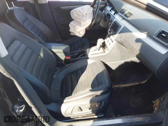 2015 Volkswagen CC R-Line with VIN WVWBP7AN9FE823240, listed as a IAAI auction lot 41697065 with Not Provided miles and . Bid and sale history available at DreamBid. Image 5.