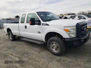2015 Ford F-250 XLT with VIN 1FT7X2BT1FED59821, listed as a Copart auction lot 46686315 with 81,764 mi miles and Clean title. Bid and sale history available at DreamBid. Image 4.