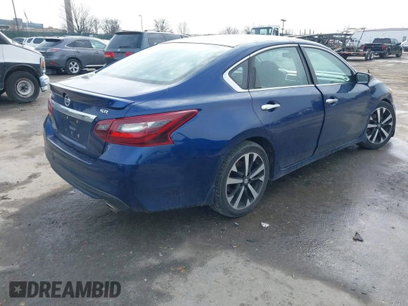 2018 Nissan Altima 2.5 SR with VIN 1N4AL3AP3JC101421, listed as a IAAI auction lot 41482620 with 101,431 mi miles. Bid and sale history available at carsss.com. Image 4.