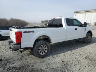2020 Ford Super Duty F-350 SRW XL with VIN 1FT8X3B62LEC40935, listed as a Copart auction lot 88970215 with 152,572 mi miles and Clean Title. Bid and sale history available at carsss.com. Image 3.