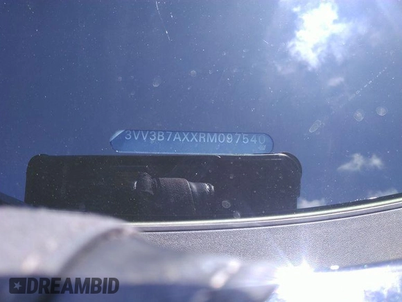 2024 Volkswagen Tiguan SE with VIN 3VV3B7AXXRM097540, listed as a IAAI auction lot 42809080 with 25,390 mi miles and . Bid and sale history available at DreamBid. Image 18.