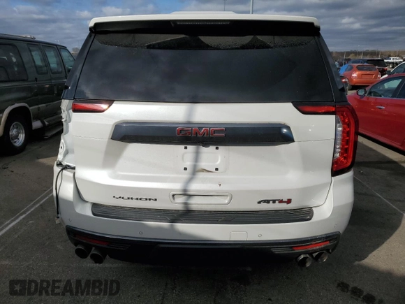 2022 GMC Yukon XL AT4 with VIN 1GKS2HKL4NR304304, listed as a Copart auction lot 79207444 with 68,878 mi miles and Salvage Title. Bid and sale history available at carsss.com. Image 6.