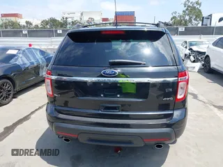 2013 Ford Explorer XLT with VIN 1FM5K8D82DGA28759, listed as a IAAI auction lot 42098916 with 236,444 mi miles and . Bid and sale history available at carsss.com. Image 16.