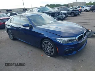 2017 BMW 5 Series 540i z VIN WBAJE5C33HG916583, wystawiony jako IAAI lot #42160663 z przebiegiem 60 441 mil mil oraz . Historia ofert i sprzedaży dostępna na DreamBid. Obrazek 1.