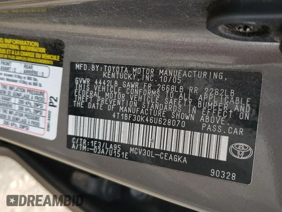 2006 Toyota Camry LE z VIN 4T1BF30K46U628070, wystawiony jako Copart lot #54582755 z przebiegiem 278 805 mil mil oraz Szkoda całkowita • Salvage title. Historia ofert i sprzedaży dostępna na DreamBid. Obrazek 13.
