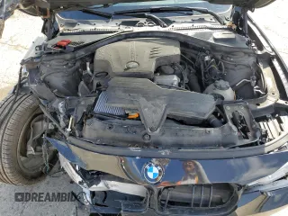 2013 BMW 3 Series 328i xDrive z VIN WBA3B5C53DF595373, wystawiony jako Copart lot #54227095 z przebiegiem 92 311 mil mil oraz Szkoda całkowita • Salvage title. Historia ofert i sprzedaży dostępna na DreamBid. Obrazek 11.