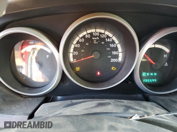 2008 Dodge Grand Caravan SE with VIN 2D8HN44H38R785015, listed as a Copart auction lot 46448665 with 286,599 mi miles and Salvage Title. Bid and sale history available at DreamBid. Image 9.