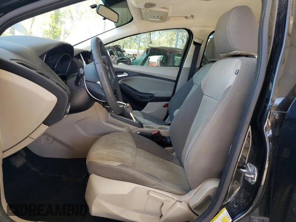 2014 Ford Focus SE with VIN 1FADP3F25EL460855, listed as a Copart auction lot 52911945 with 140,181 mi miles and Salvage Title. Bid and sale history available at DreamBid. Image 7.