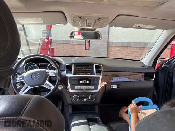 2012 Mercedes-Benz M 350 with VIN 4JGDA5HBXCA016296, listed as a Copart auction lot 56324565 with 168,514 mi miles and Clean Title. Bid and sale history available at DreamBid. Image 9.