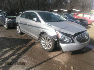 2014 Buick LaCrosse with VIN 1G4GA5G37EF203847, listed as a IAAI auction lot 35791535 with 84,552 mi miles. Bid and sale history available at carsss.com. Image 1.