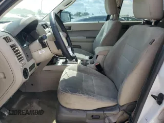2011 Ford Escape Hybrid z VIN 1FMCU5K34BKB66370, wystawiony jako Copart lot #53090685 z przebiegiem 251 409 mil mil oraz Szkoda całkowita • Salvage title. Historia ofert i sprzedaży dostępna na DreamBid. Obrazek 7.