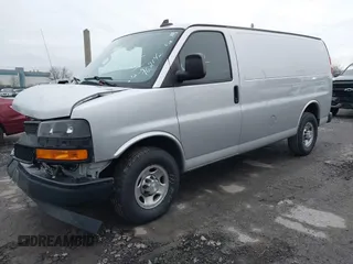 2018 Chevrolet Express Cargo Van with VIN 1GCWGAFG4J1272563, listed as a IAAI auction lot 41107558 with 1 mi miles. Bid and sale history available at carsss.com. Image 16.