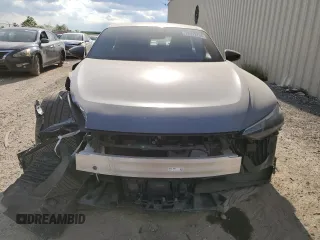 2022 Audi RS e-tron GT z VIN WAUAHBFWXN7900677, wystawiony jako Copart lot #72972794 z przebiegiem 10 839 mil mil oraz Szkody całkowita. Historia ofert i sprzedaży dostępna na DreamBid. Obrazek 5.