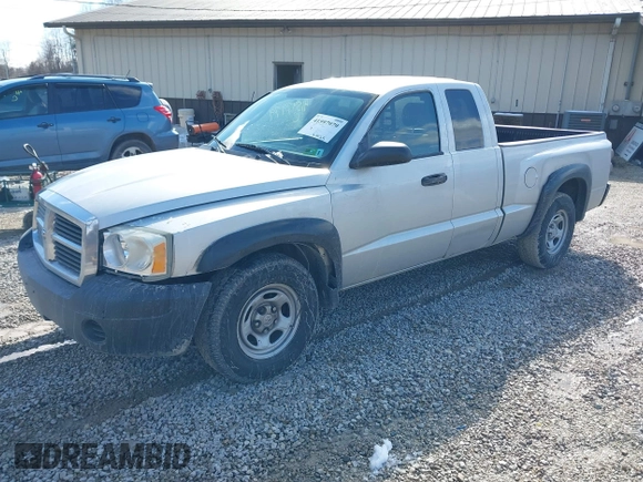 2005 Dodge Dakota ST with VIN 1D7HE22K85S329397, listed as a IAAI auction lot 41597979 with 189,390 mi miles and . Bid and sale history available at DreamBid. Image 17.