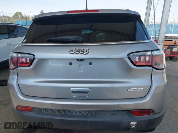 2019 Jeep Compass Altitude z VIN 3C4NJCBB7KT833187, wystawiony jako IAAI lot #41852079 z przebiegiem 73 949 mil mil oraz . Historia ofert i sprzedaży dostępna na DreamBid. Obrazek 16.