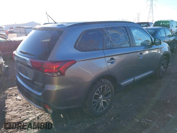 2016 Mitsubishi Outlander SE with VIN JA4AD3A31GZ011852, listed as a IAAI auction lot 40822431 with 118,250 mi miles and . Bid and sale history available at DreamBid. Image 4.