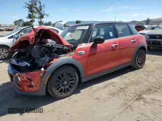 2015 MINI Hardtop 4 Door z VIN WMWXS5C58FT830291, wystawiony jako Copart lot #65781575 z przebiegiem 87 184 mil mil oraz Czysty tytuł • Clean title. Historia ofert i sprzedaży dostępna na DreamBid. Obrazek 1.