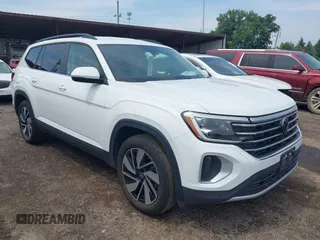 2024 Volkswagen Atlas SE with VIN 1V2HR2CA0RC562645, listed as a IAAI auction lot 42788898 with 32,567 mi miles and . Bid and sale history available at DreamBid. Image 1.