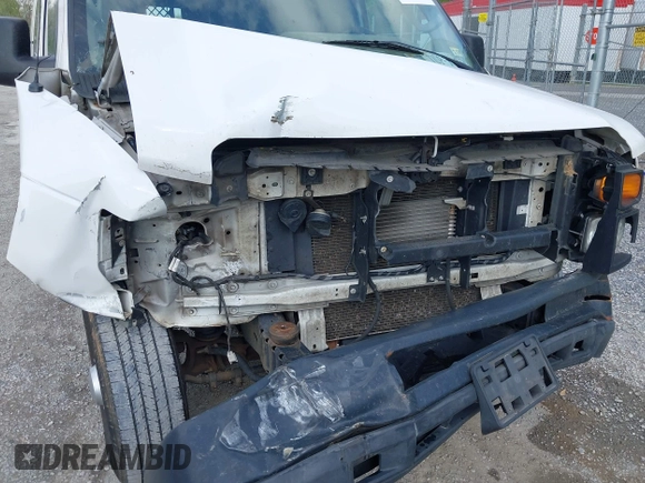 2010 Ford Econoline Cargo Commercial с VIN 1FTNE2EW9ADA55959, выставлен на аукционе IAAI как лот 42133248 с пробегом 271 470 миль миль и . История ставок и продаж доступна на DreamBid. Изображение 6.