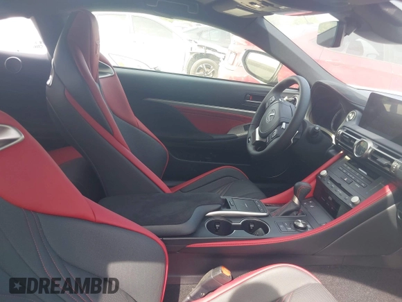 2024 Lexus RC F F z VIN JTHDP5BC5R5009096, wystawiony jako IAAI lot #42017619 z przebiegiem 617 mil mil oraz . Historia ofert i sprzedaży dostępna na DreamBid. Obrazek 5.