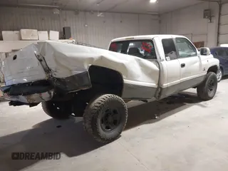 2001 Dodge 2500 with VIN 1B7KF23701J537958, listed as a IAAI auction lot 40478428 with 227,209 mi miles and . Bid and sale history available at DreamBid. Image 4.