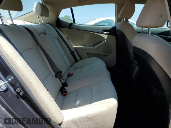 2015 Kia Optima LX z VIN KNAGM4A70F5619499, wystawiony jako Copart lot #60094465 z przebiegiem 169 373 mil mil oraz Szkoda całkowita • Salvage title. Historia ofert i sprzedaży dostępna na DreamBid. Obrazek 10.