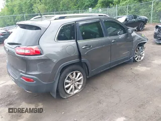 2017 Jeep Cherokee High Altitude z VIN 1C4PJMDS8HW501709, wystawiony jako IAAI lot #42232052 z przebiegiem 105 266 mil mil oraz . Historia ofert i sprzedaży dostępna na DreamBid. Obrazek 4.