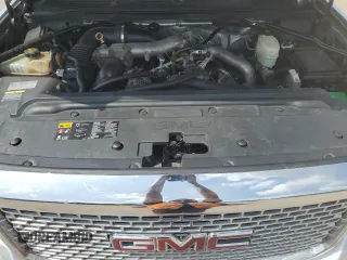 2015 GMC Sierra 2500HD Denali z VIN 1GT120E84FF118006, wystawiony jako Copart lot #57758415 z przebiegiem 190 147 mil mil oraz Szkoda całkowita • Salvage title. Historia ofert i sprzedaży dostępna na DreamBid. Obrazek 11.