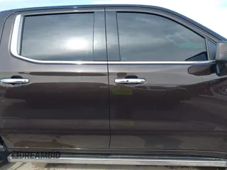 2019 Chevrolet Silverado 1500 High Country with VIN 1GCUYHELXKZ323675, listed as a IAAI auction lot 41296454 with 102,107 mi miles. Bid and sale history available at carsss.com. Image 13.