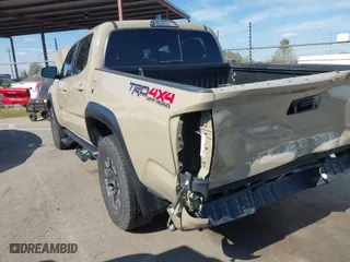 2019 Toyota Tacoma 4WD SR with VIN 3TMCZ5AN4KM189987, listed as a IAAI auction lot 41723520 with 45,254 mi miles. Bid and sale history available at carsss.com. Image 18.