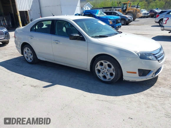 2011 Ford Fusion SE with VIN 3FAHP0HA5BR265484, listed as a IAAI auction lot 42095227 with 81,664 mi miles. Bid and sale history available at carsss.com. Image 1.