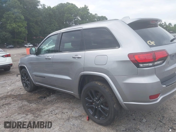 2018 Jeep Grand Cherokee Laredo E z VIN 1C4RJEAG5JC404022, wystawiony jako IAAI lot #42586412 z przebiegiem 95 798 mil mil oraz . Historia ofert i sprzedaży dostępna na DreamBid. Obrazek 14.