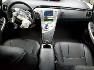 2015 Toyota Prius Four with VIN JTDKN3DU8F1915481, listed as a Copart auction lot 86022734 with 576,706 mi miles and Salvage Title. Bid and sale history available at carsss.com. Image 8.