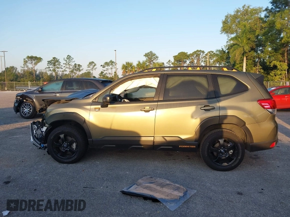 2024 Subaru Forester Wilderness with VIN JF2SKAJC8RH525194, listed as a IAAI auction lot 41697885 with 4,755 mi miles. Bid and sale history available at carsss.com. Image 14.